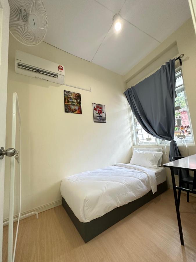 Ww Hostel 22A Private Shower George Town Extérieur photo
