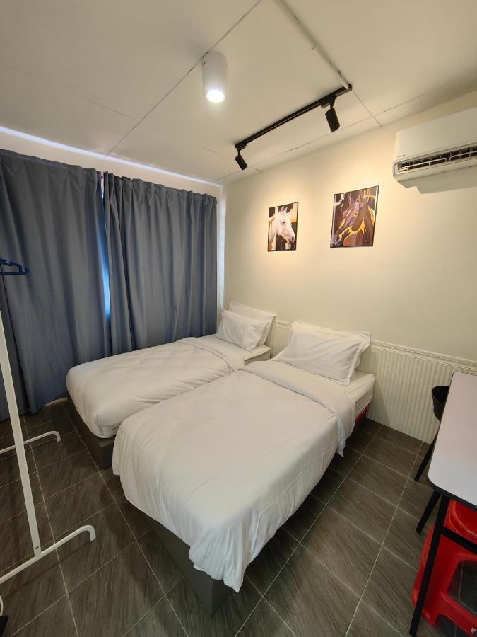 Ww Hostel 22A Private Shower George Town Extérieur photo