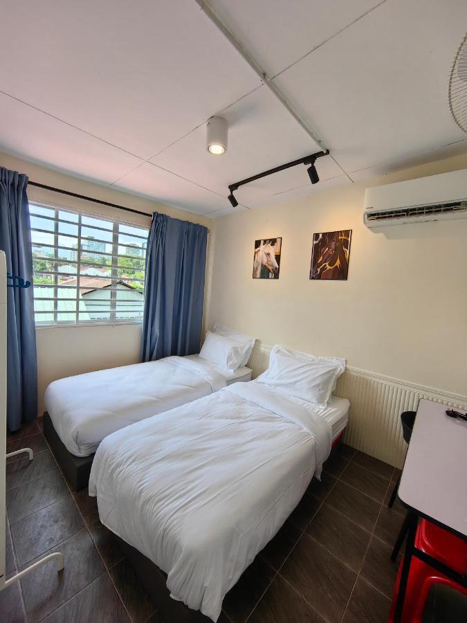 Ww Hostel 22A Private Shower George Town Extérieur photo